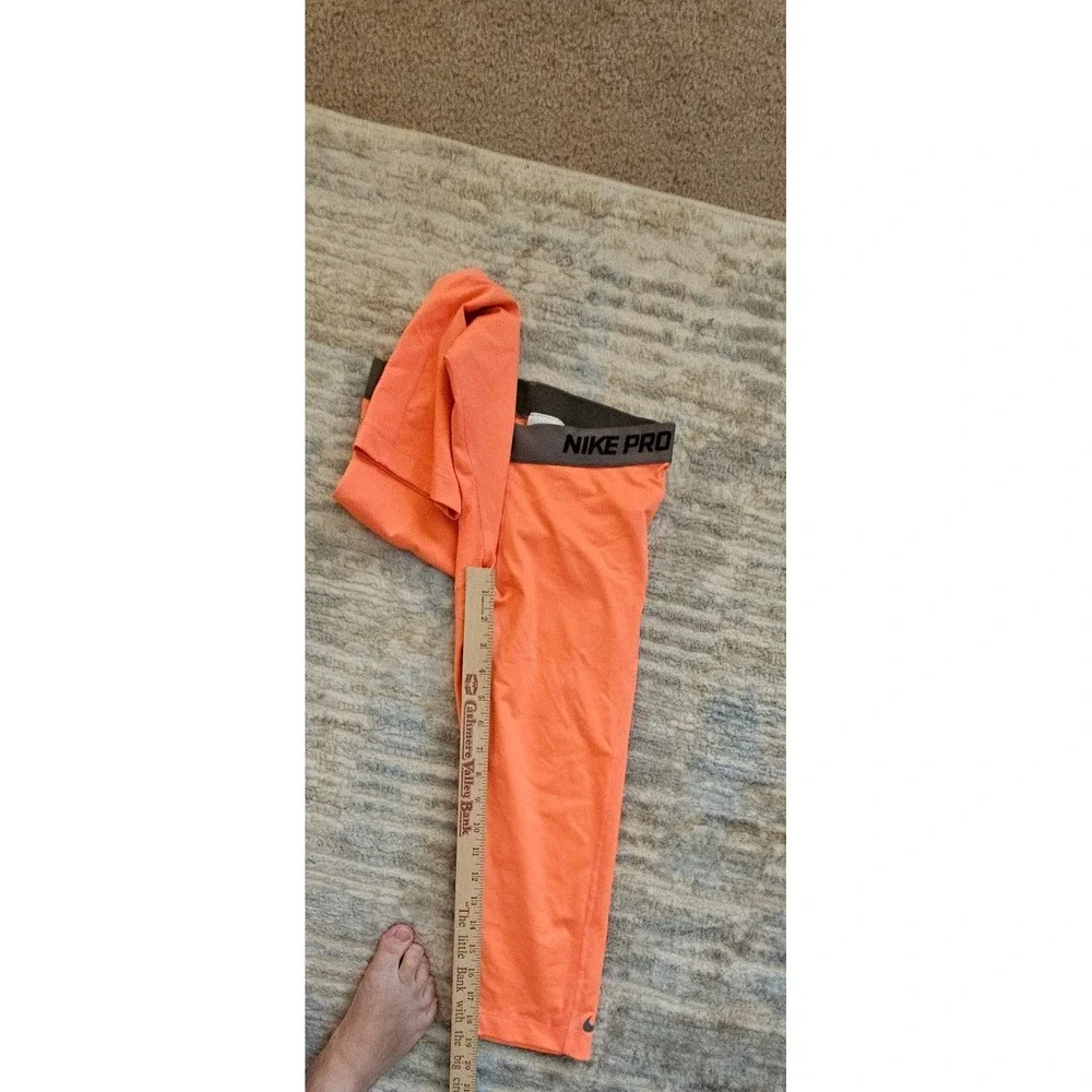 Nike Pro Women Neon Orange Capri Leggings Grey Waistband Size M Athletic Pants